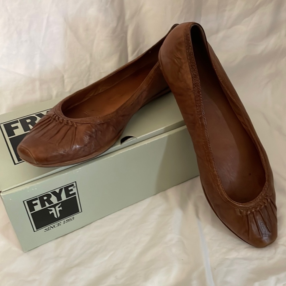 FRYE Clementine Ruched Skimmer Ballet Flat Size 9.5